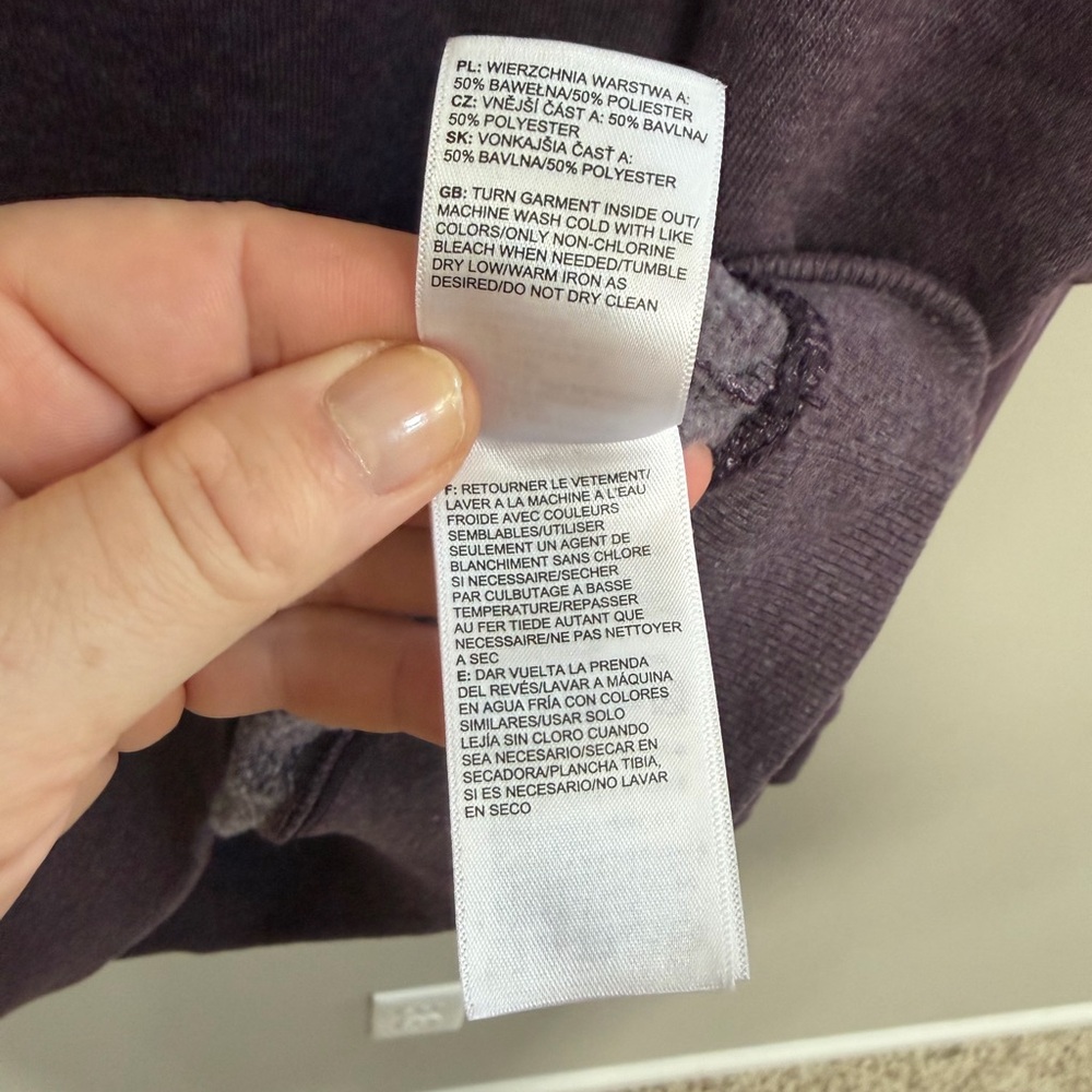 The North Face Women's Heathered Purple Crew Neck Sweatshirt - Picture 5 of 7
